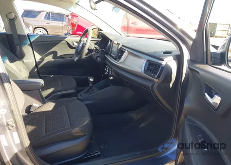 2020 Kia Rio 5-Door S из США, поврежденный, VIN 3KPA25AD8LE316559